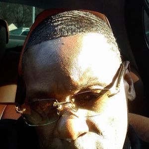 Meet your Posher, Thomas